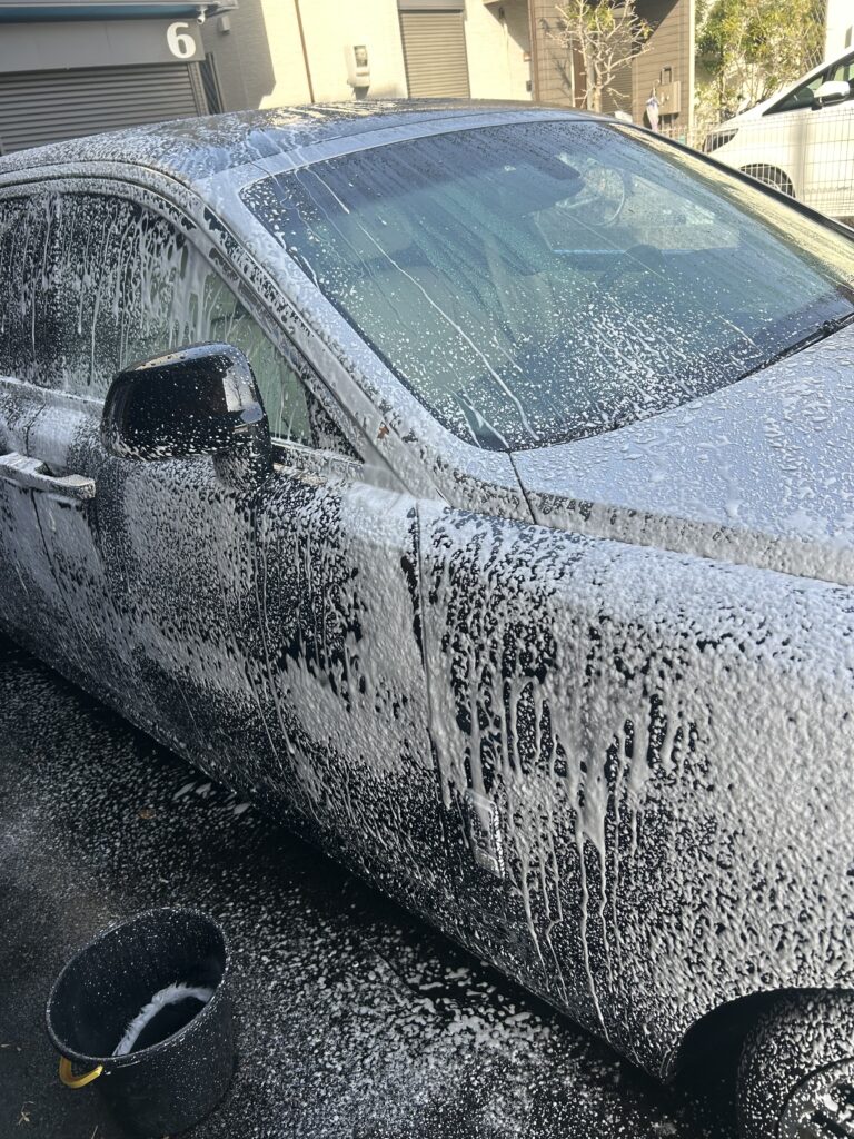 大阪・関西の出張純水手洗い洗車の泡洗浄